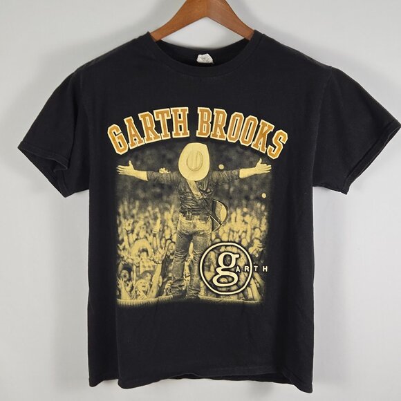 Garth Brooks 2022 Thunder Rolls Thunder Ridge Concert Double Sided Graphic Tee M - Picture 1 of 11